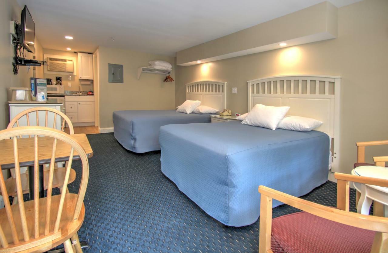 Motel East 2*
